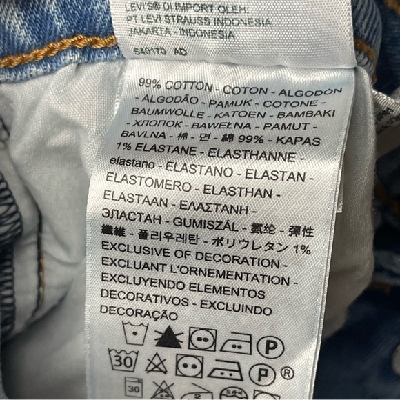 Levi’s Wedgie Straight Denim Medium Wash Jeans Size 28 x 26 IRREGULAR - Picture 11 of 13